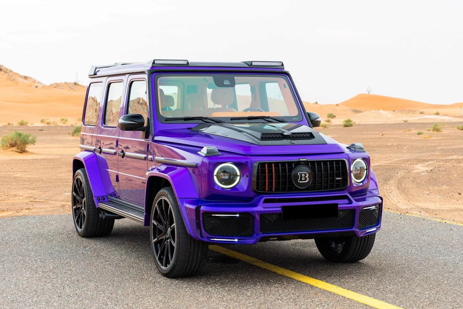 Aluguer do Mercedes Brabus G700 Purple