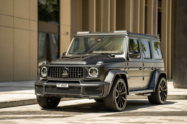 Dubai'de Mercedes Brabus G800 AMG Black Kiralama - Octane.Rent