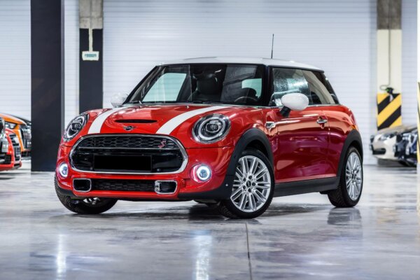 Mini hatch cooper s 红色