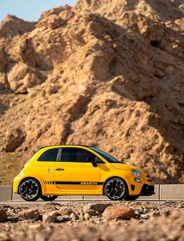 إيجار <span data-no-translation>Abarth</span> في دبي