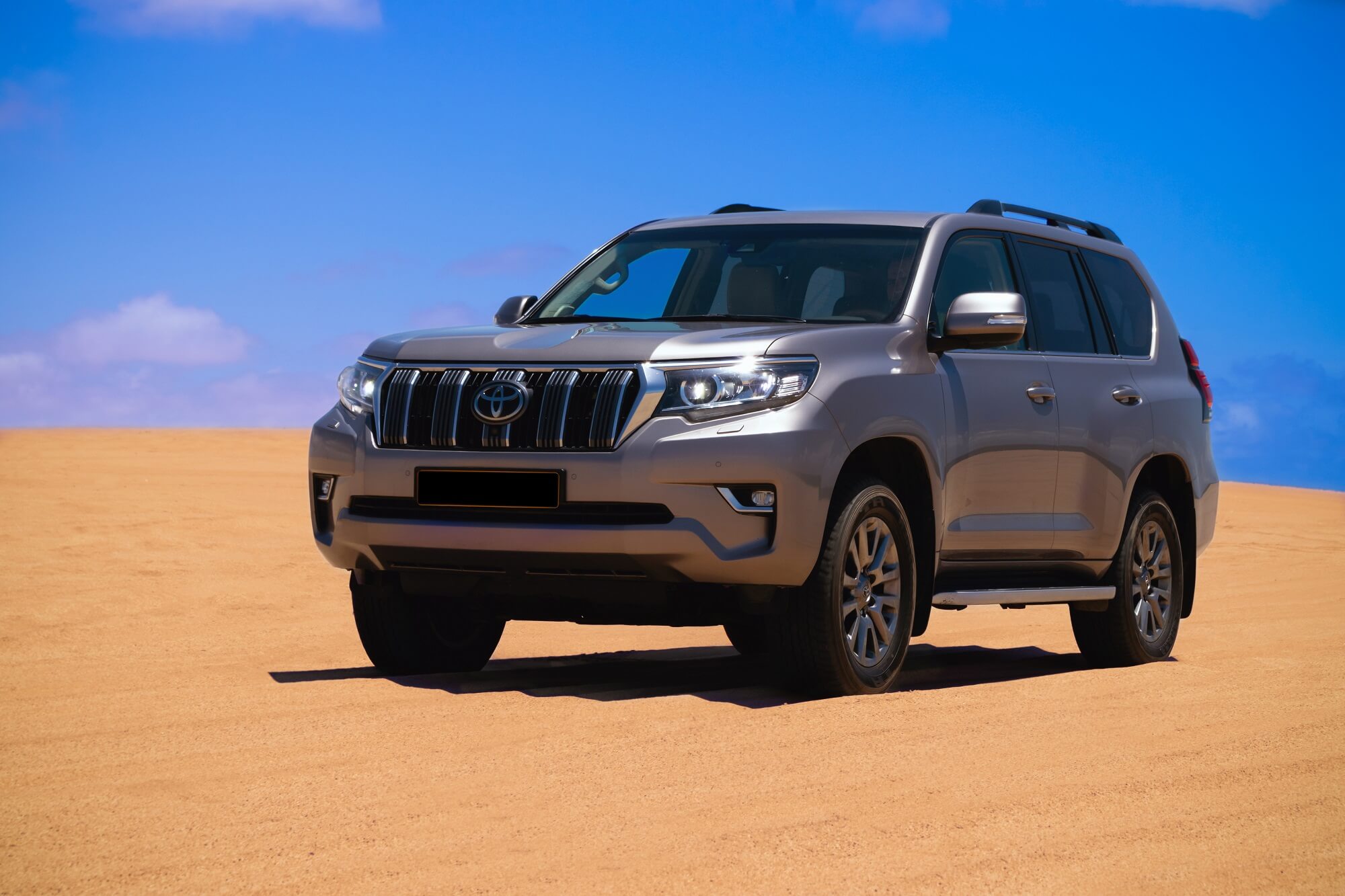 Аренда Toyota Land Cruiser Prado Bronze в Дубае - внедорожник - Octane  Luxury Car Rental Dubai