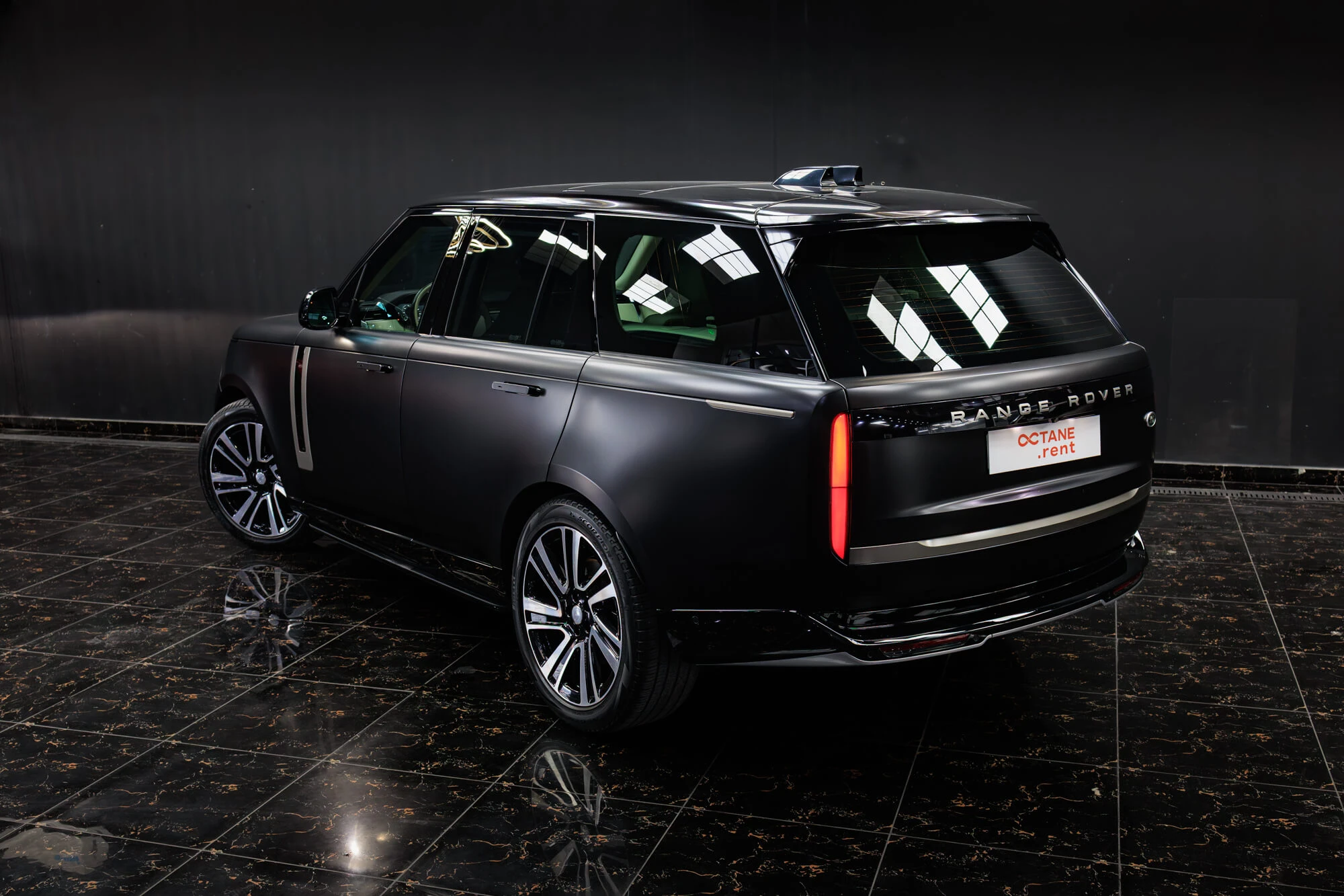 Land Rover Range Rover HSE Black