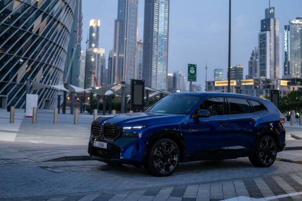 BMW XM bmw-xm-blue