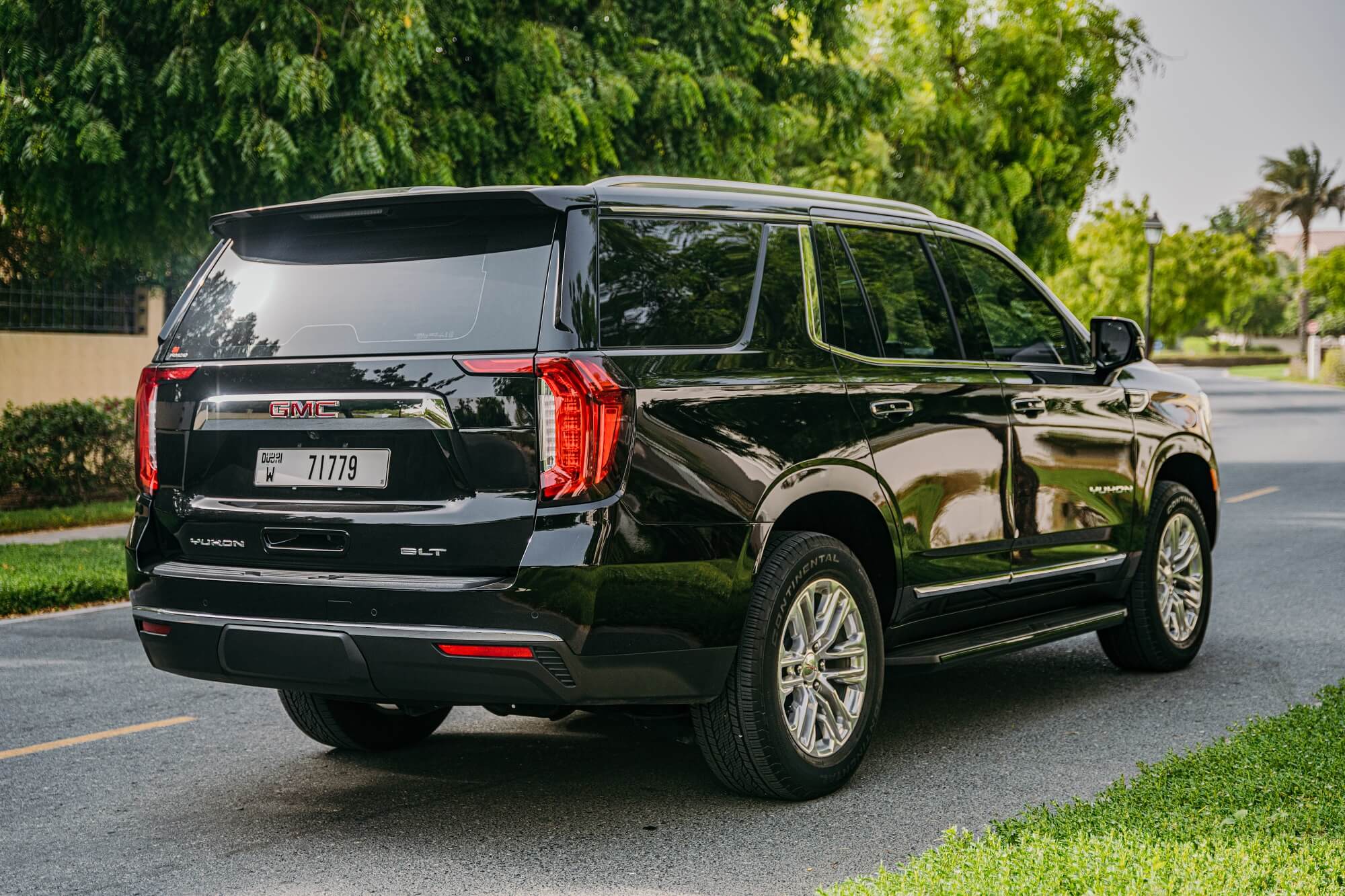 GMC Yukon zwart