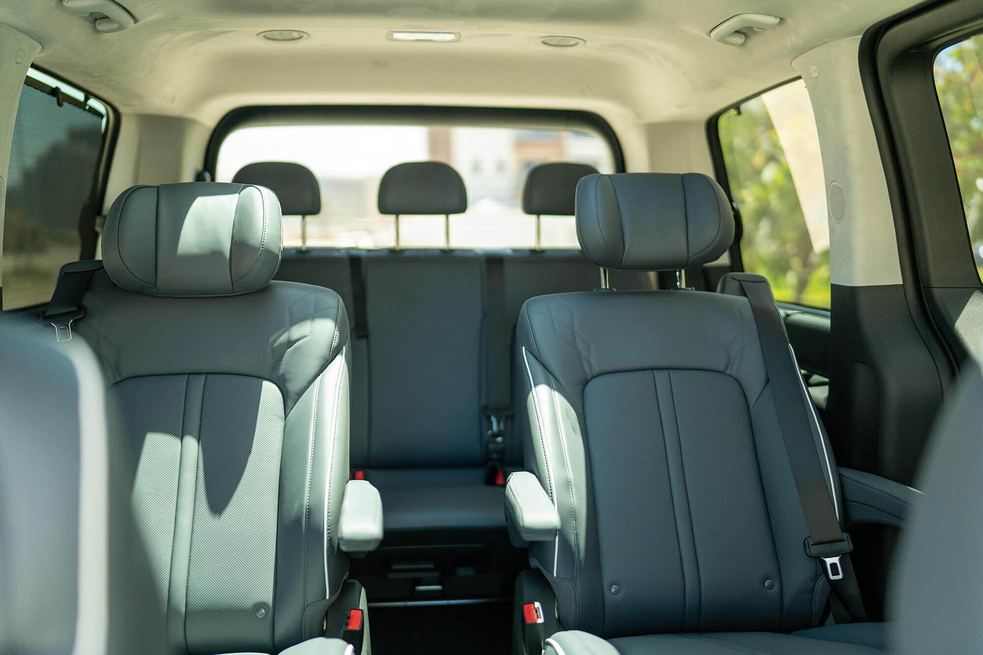 Hyundai Staria Black