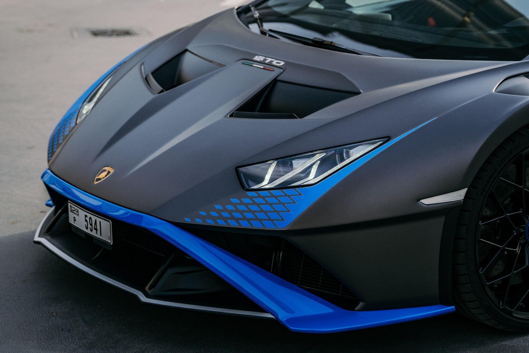 Lamborghini Huracan STO Black Matt