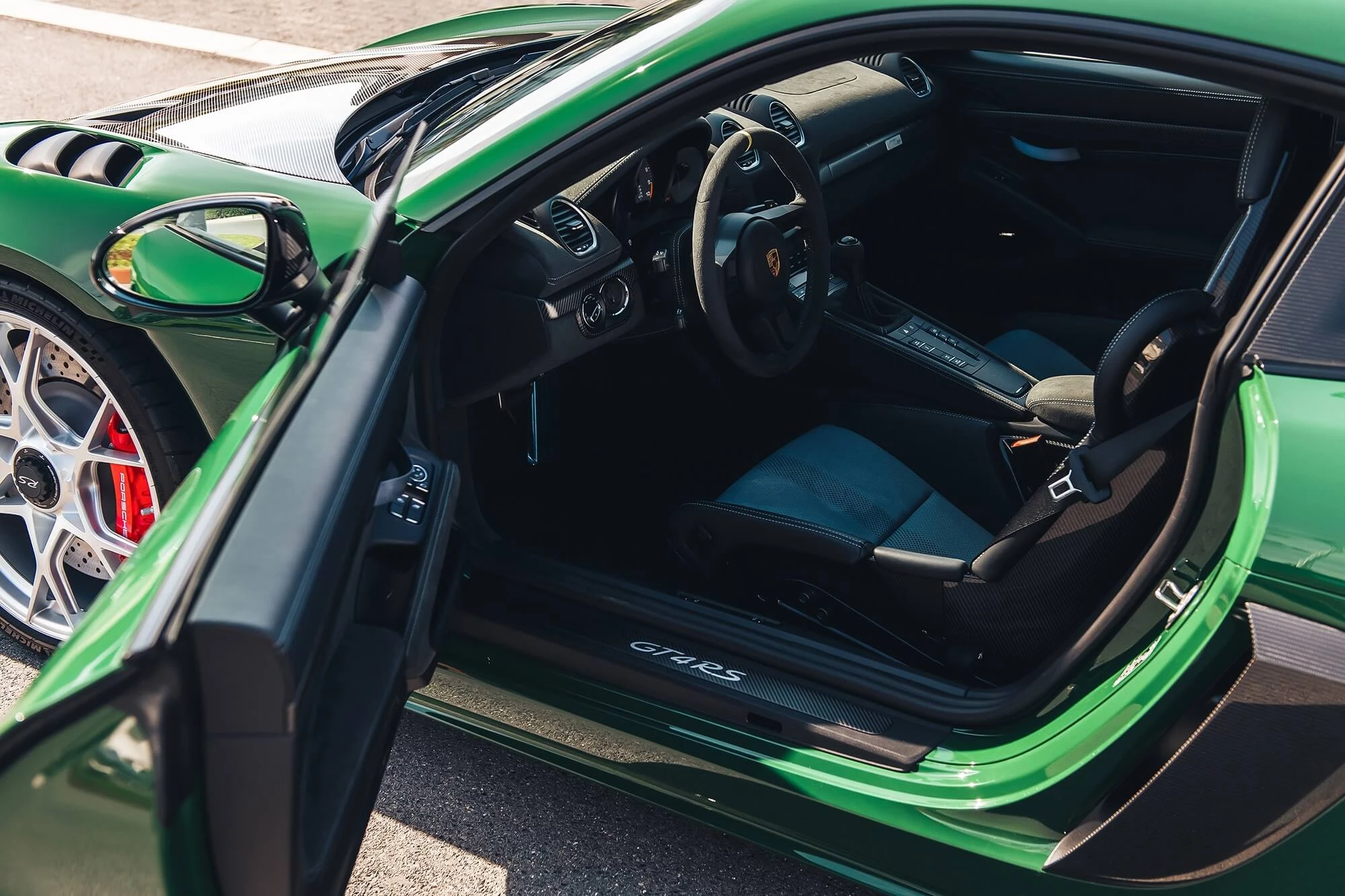 保时捷开曼GT4 RS绿色