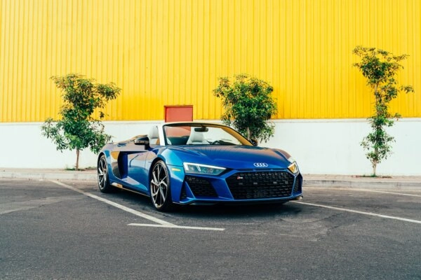 Audi R8 Spyder Blue.