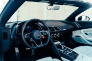 Audi R8 Spyder Blu