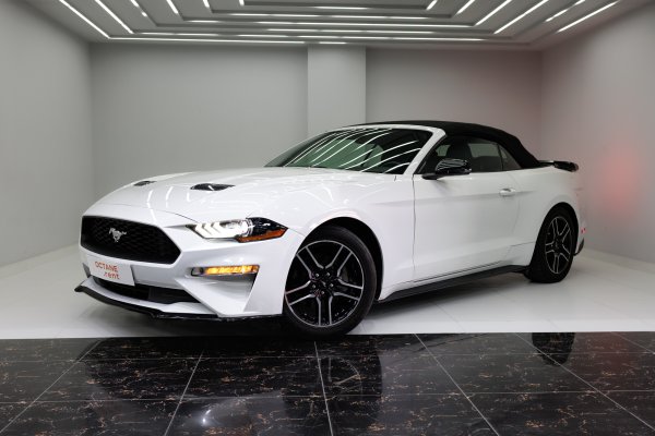 Ford Mustang Cabrio Weiß