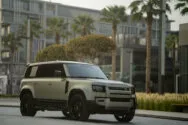 Land Rover Defender Yeşil