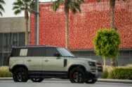 Land Rover Defender Yeşil