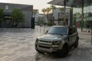Land Rover Defender Yeşil