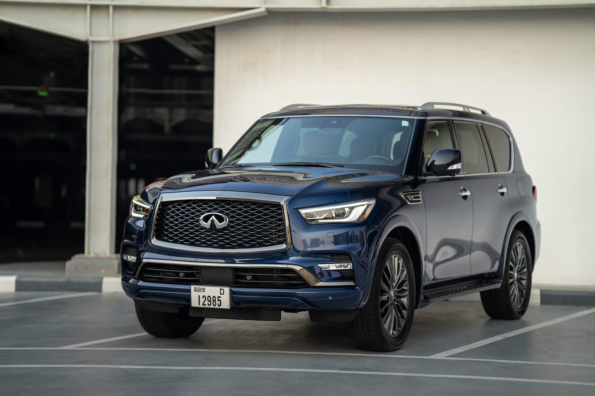 Infiniti QX 80 Blue
