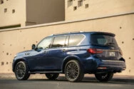 إنفينيتي QX80 أزرق