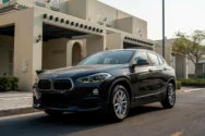 louer bmw x2 black à Dubai