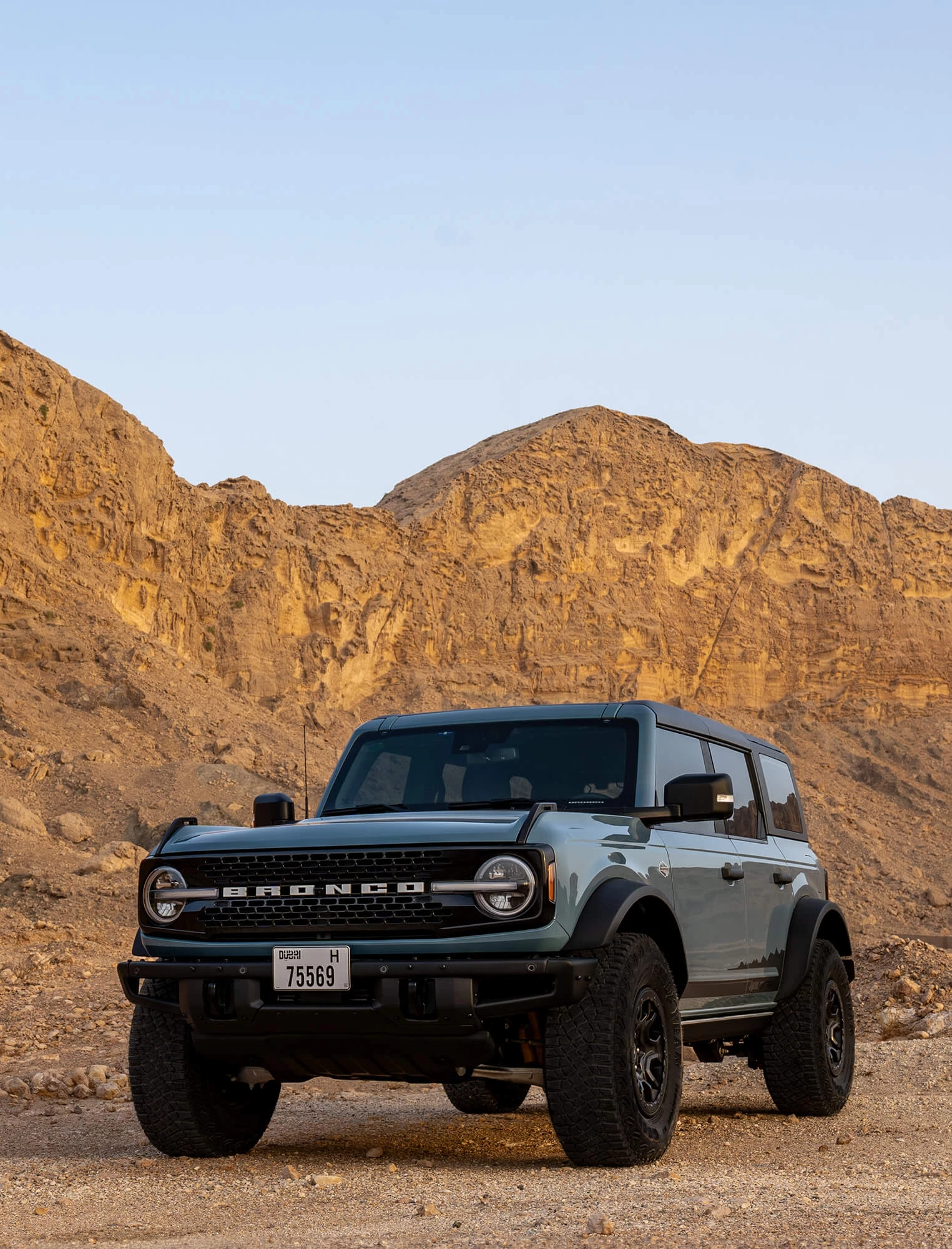 Alquile un Ford Bronco en Dubai