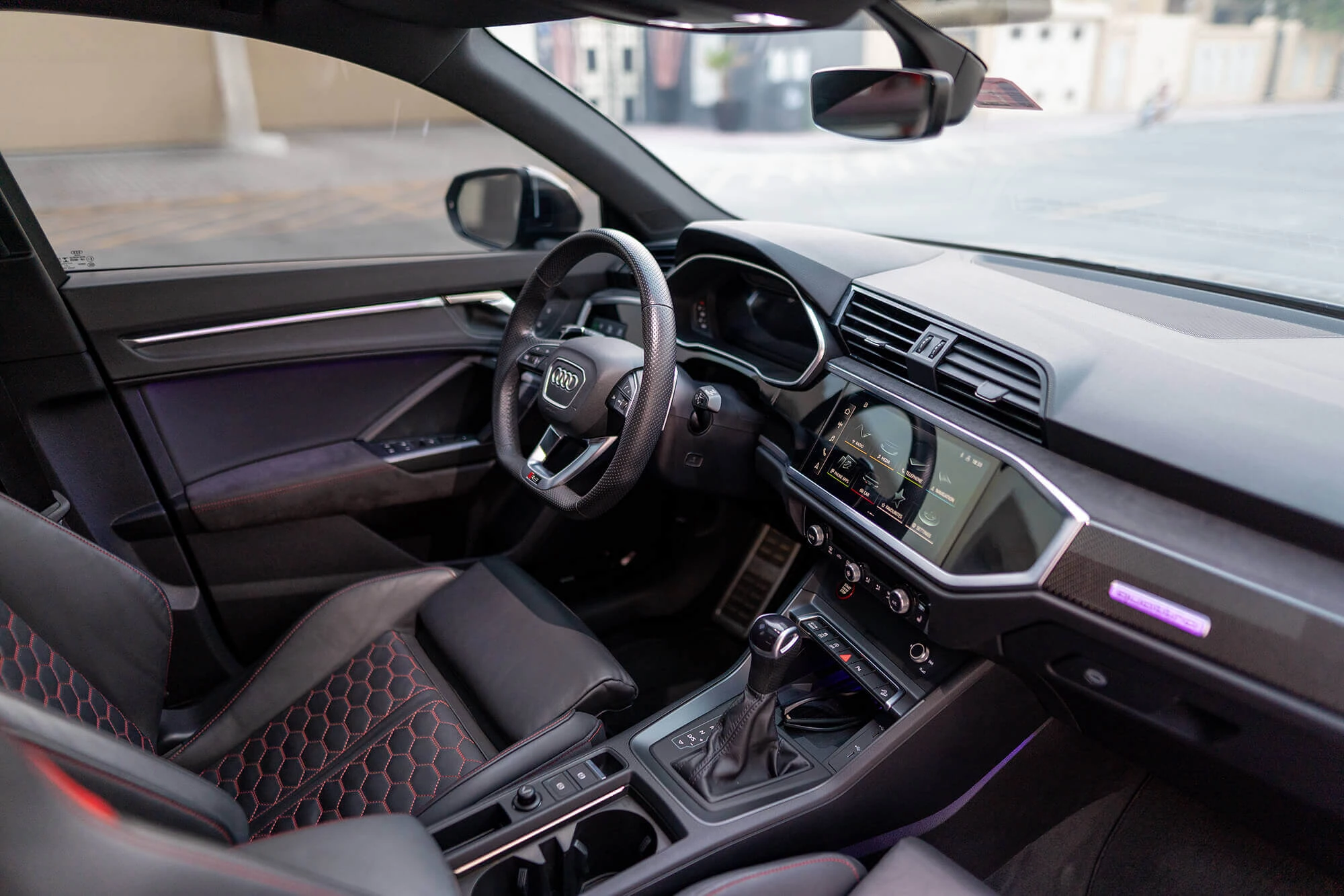 Audi RS Q3 Cinzento