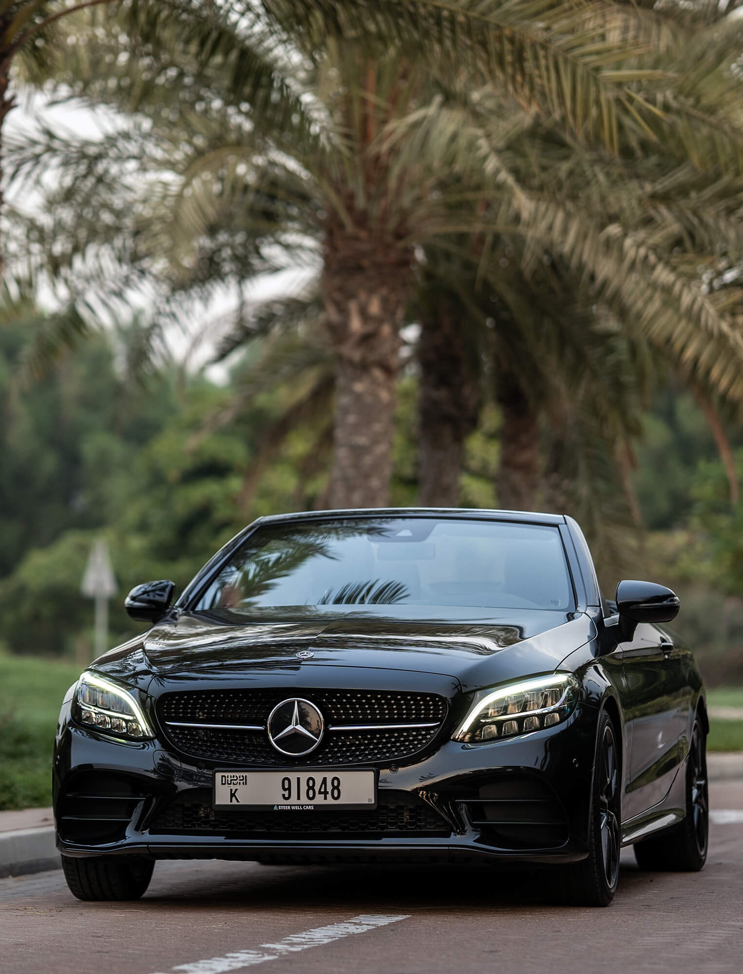 Hyr Mercedes C-klass i Dubai