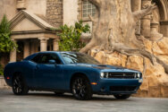 Dodge Challenger Blau