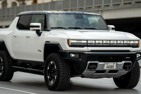 Hummer EV . Hummer EV .