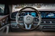 Mercedes-Maybach GLS 600 blå og sølv