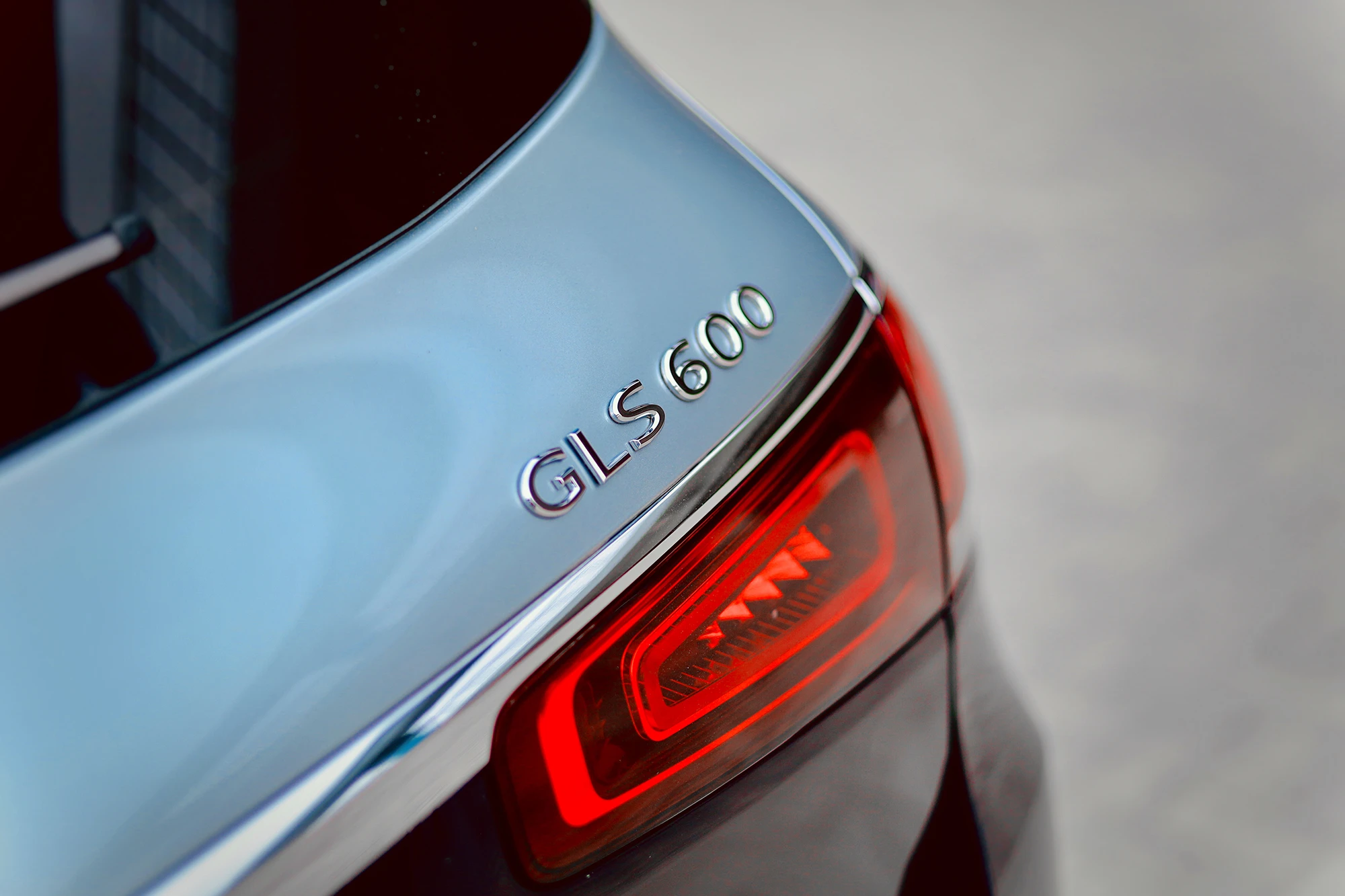 Mercedes-Maybach GLS 600 Blue & Silver