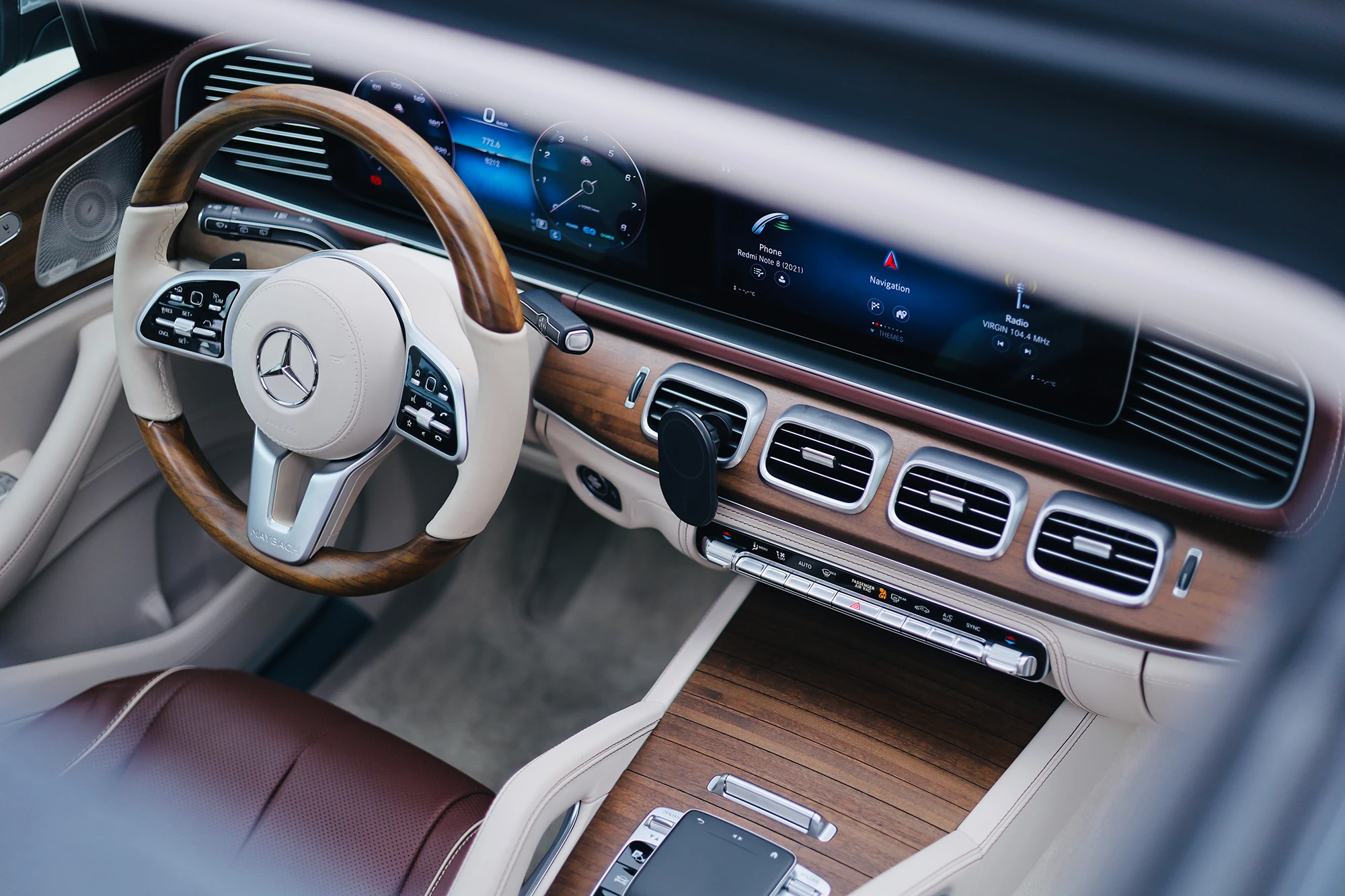 Mercedes-Maybach GLS 600 Blue & Silver