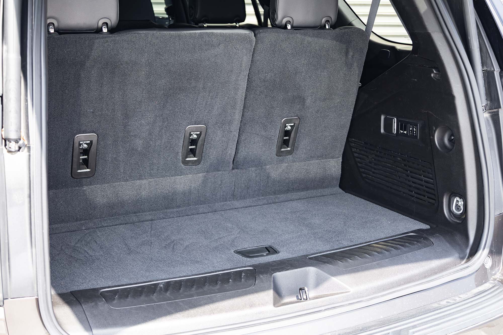 Chevrolet Tahoe Grey
