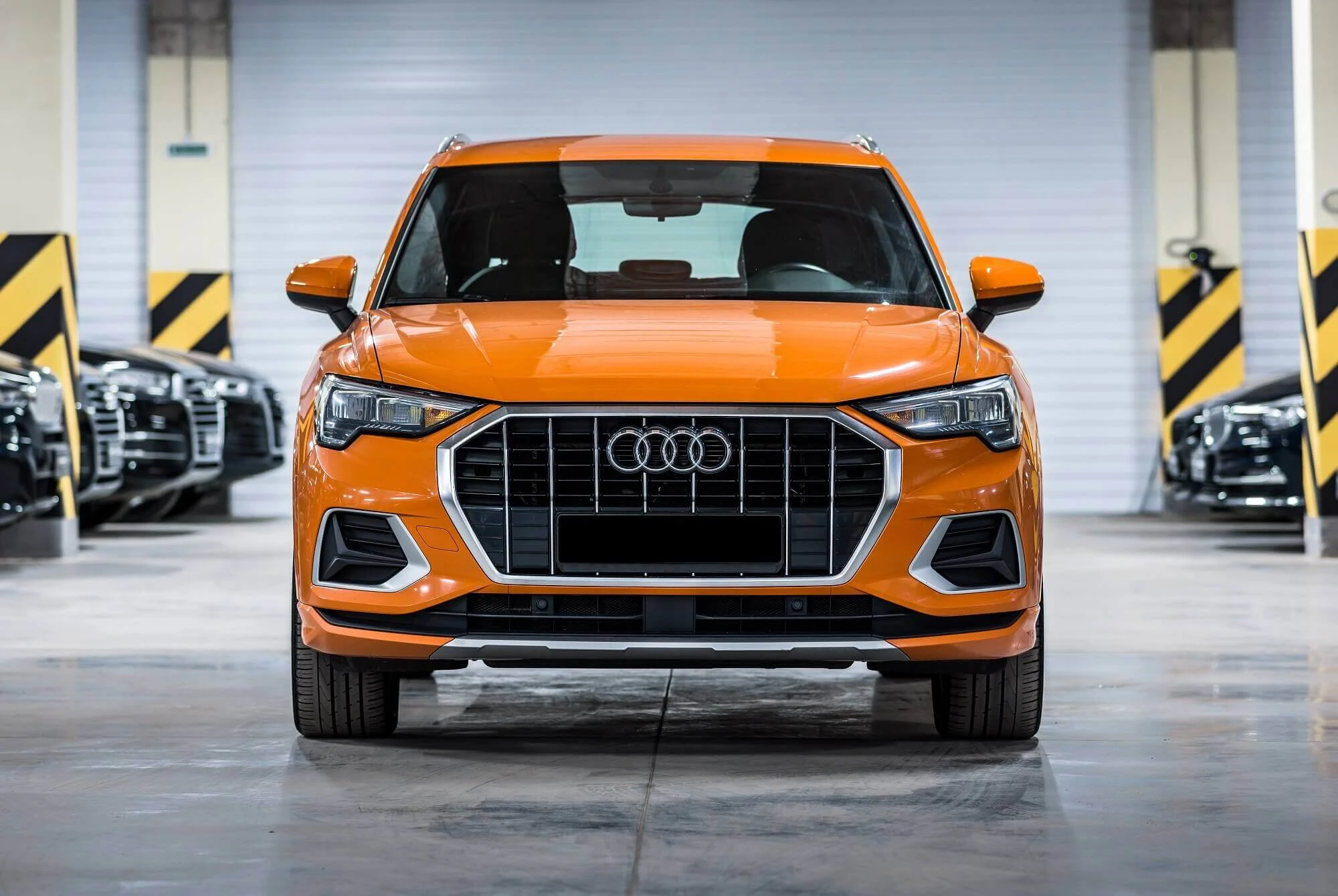 Audi Q3 оранжевый