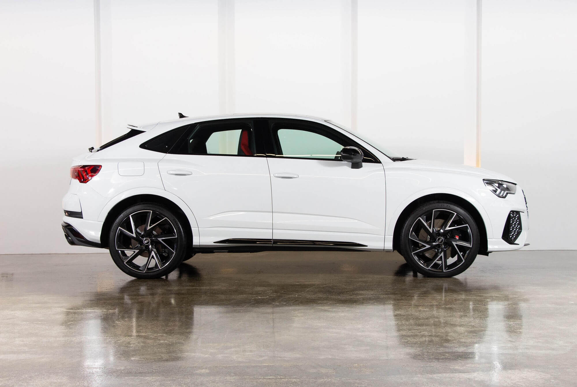 Audi RS Q3 Sportback White