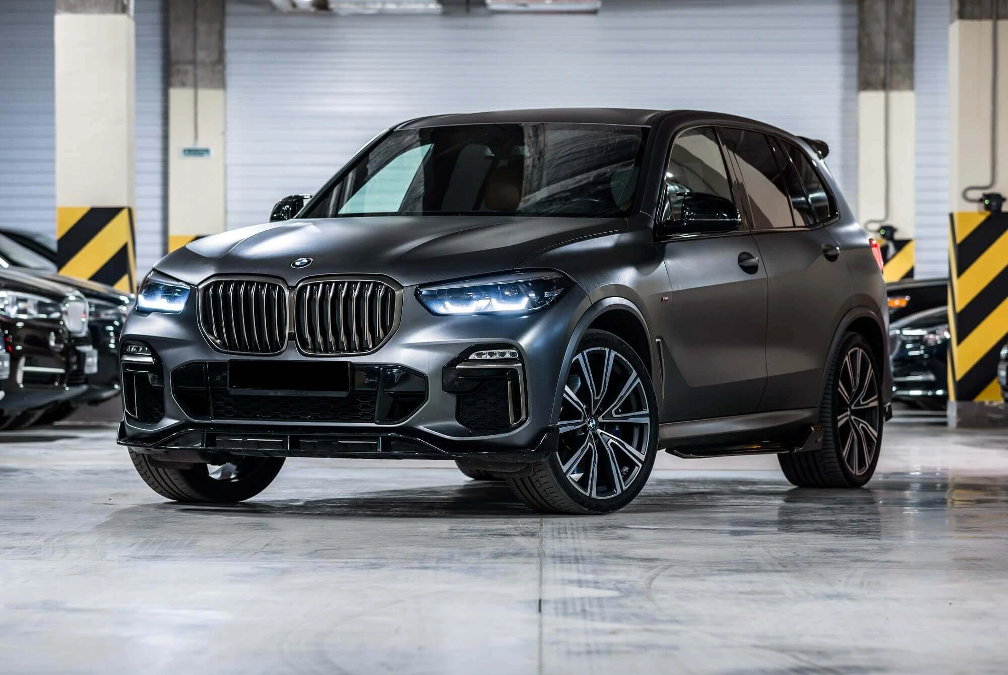 BMW X5 Серый