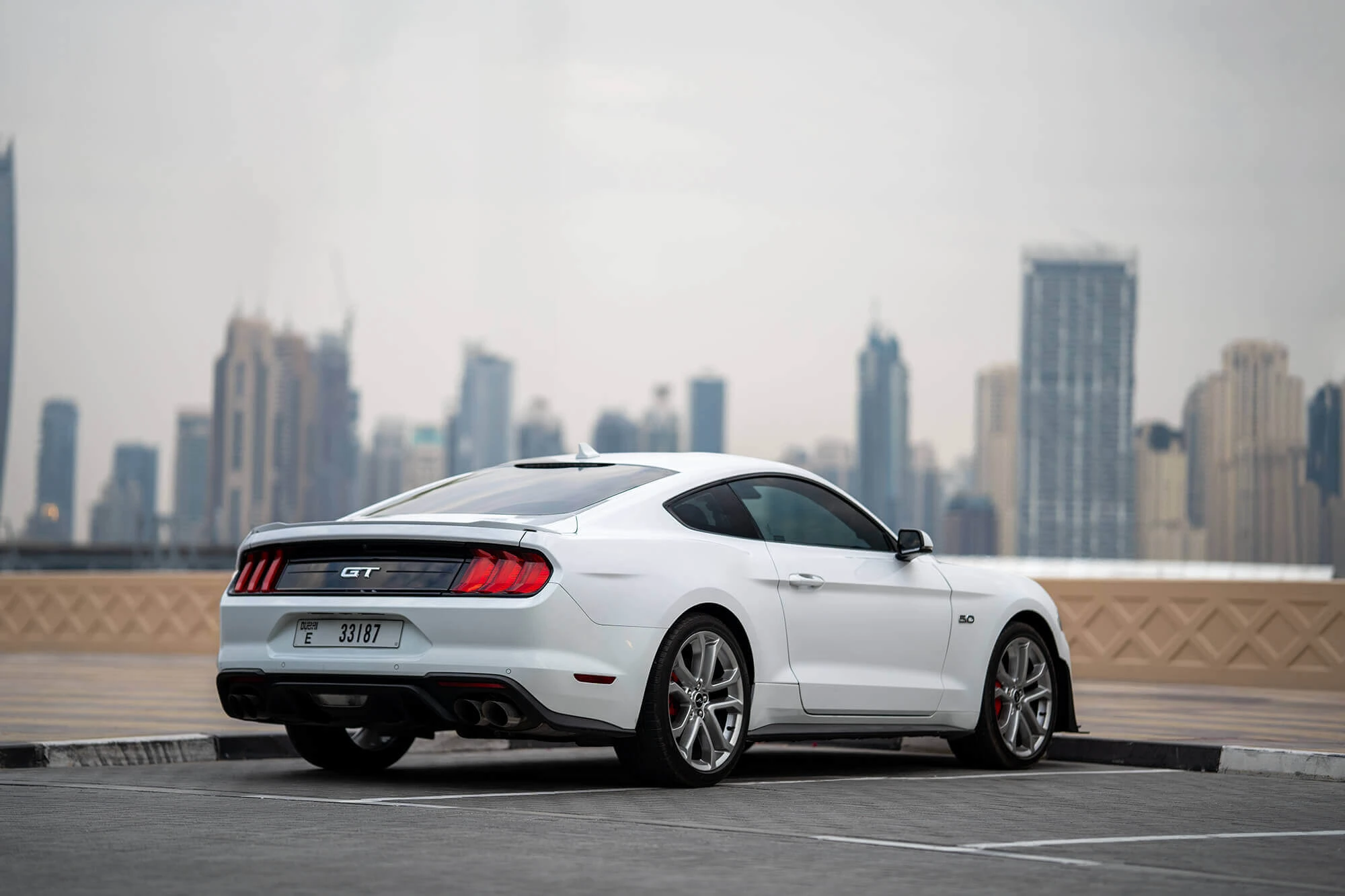 Ford Mustang GT White
