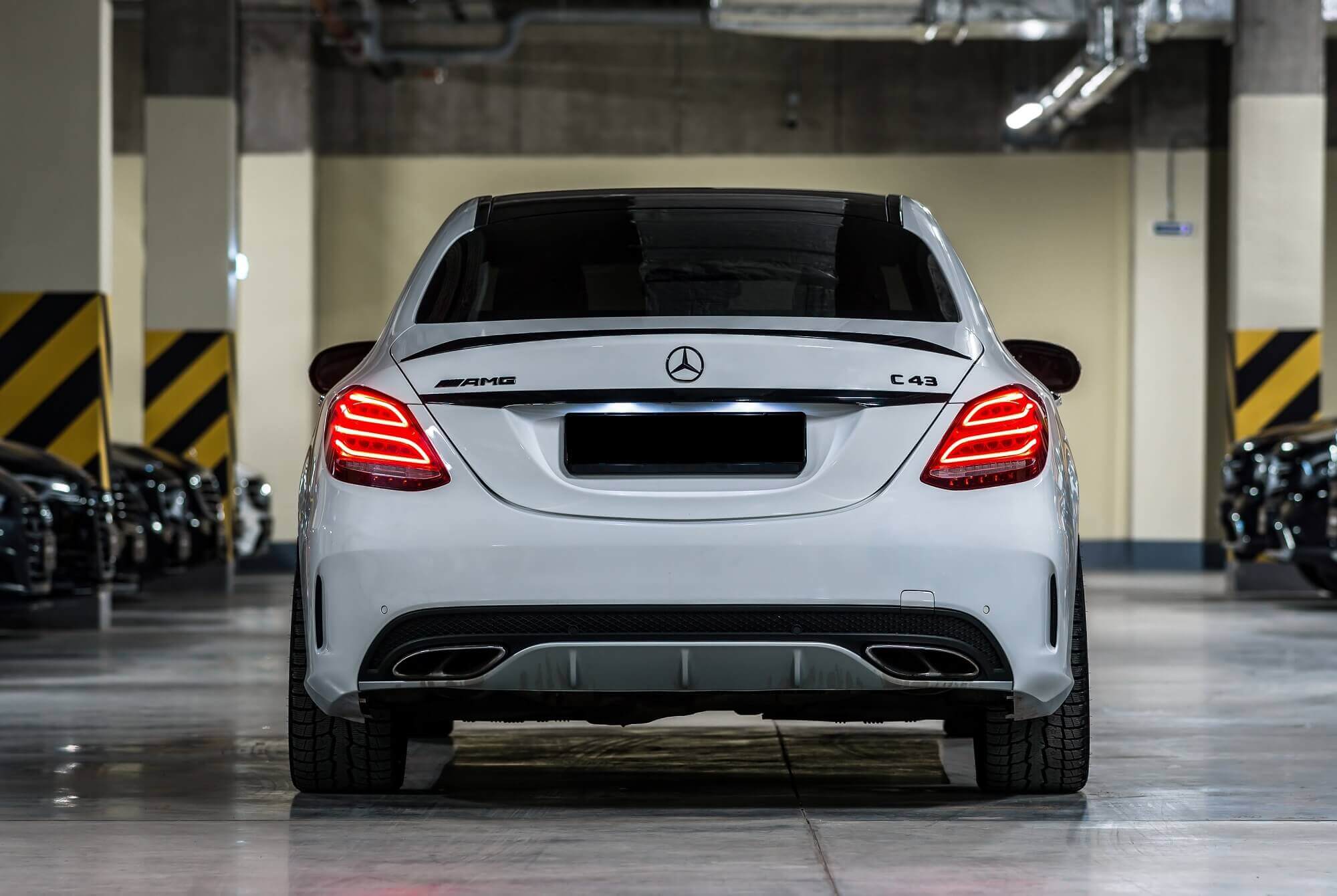 Mercedes Benz C43 AMG White