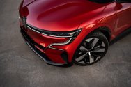 Renault Megane E-Tech Röd