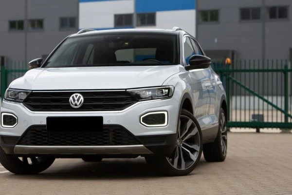 Volkswagen T-Roc .  Volkswagen T-Roc .