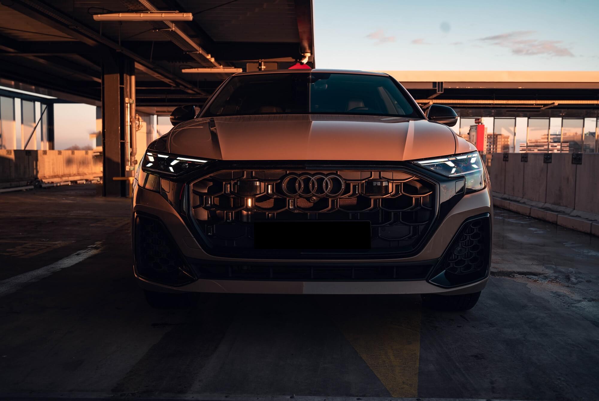 Audi Q8 Sand