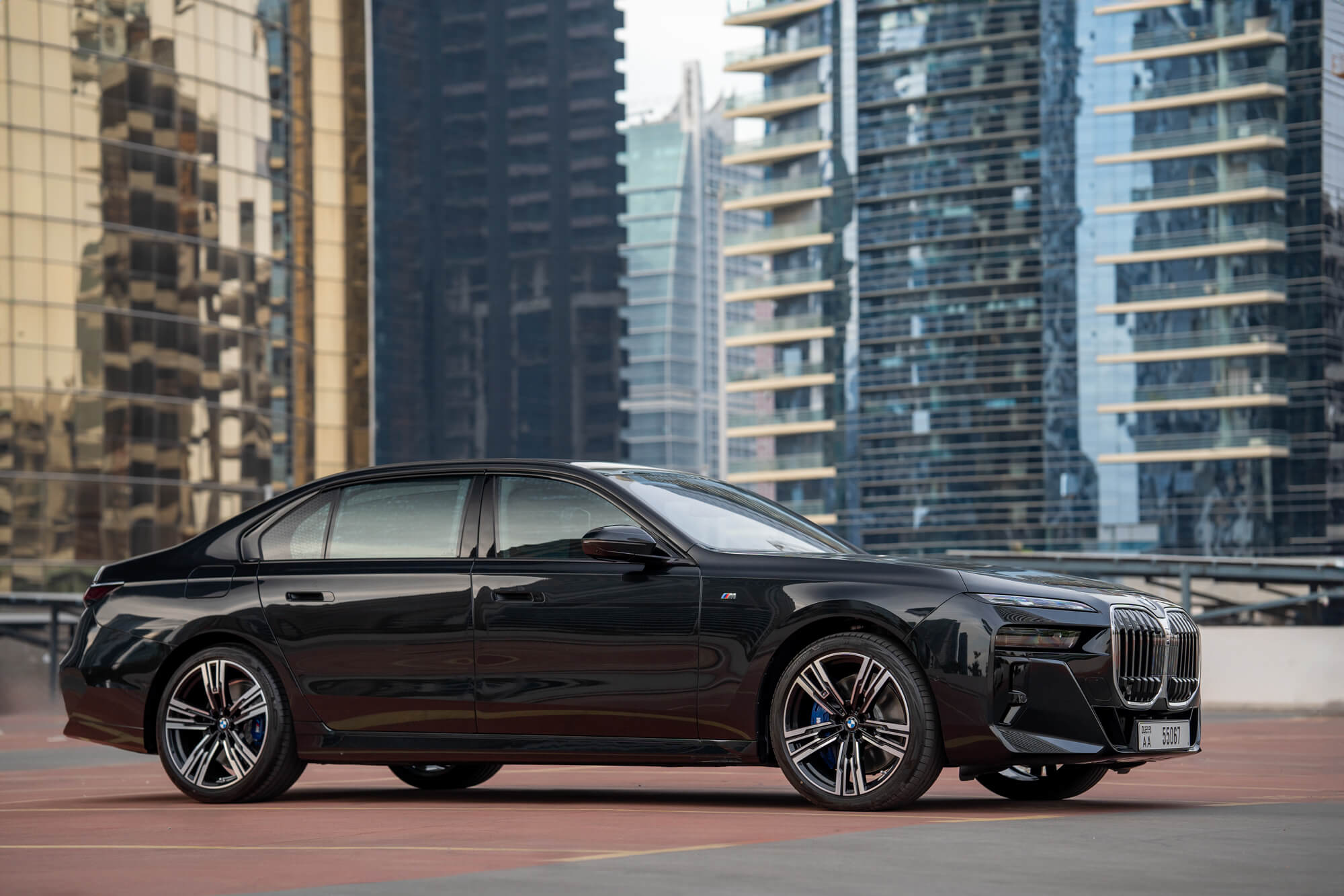 BMW 740 New Gen M Sport Svart