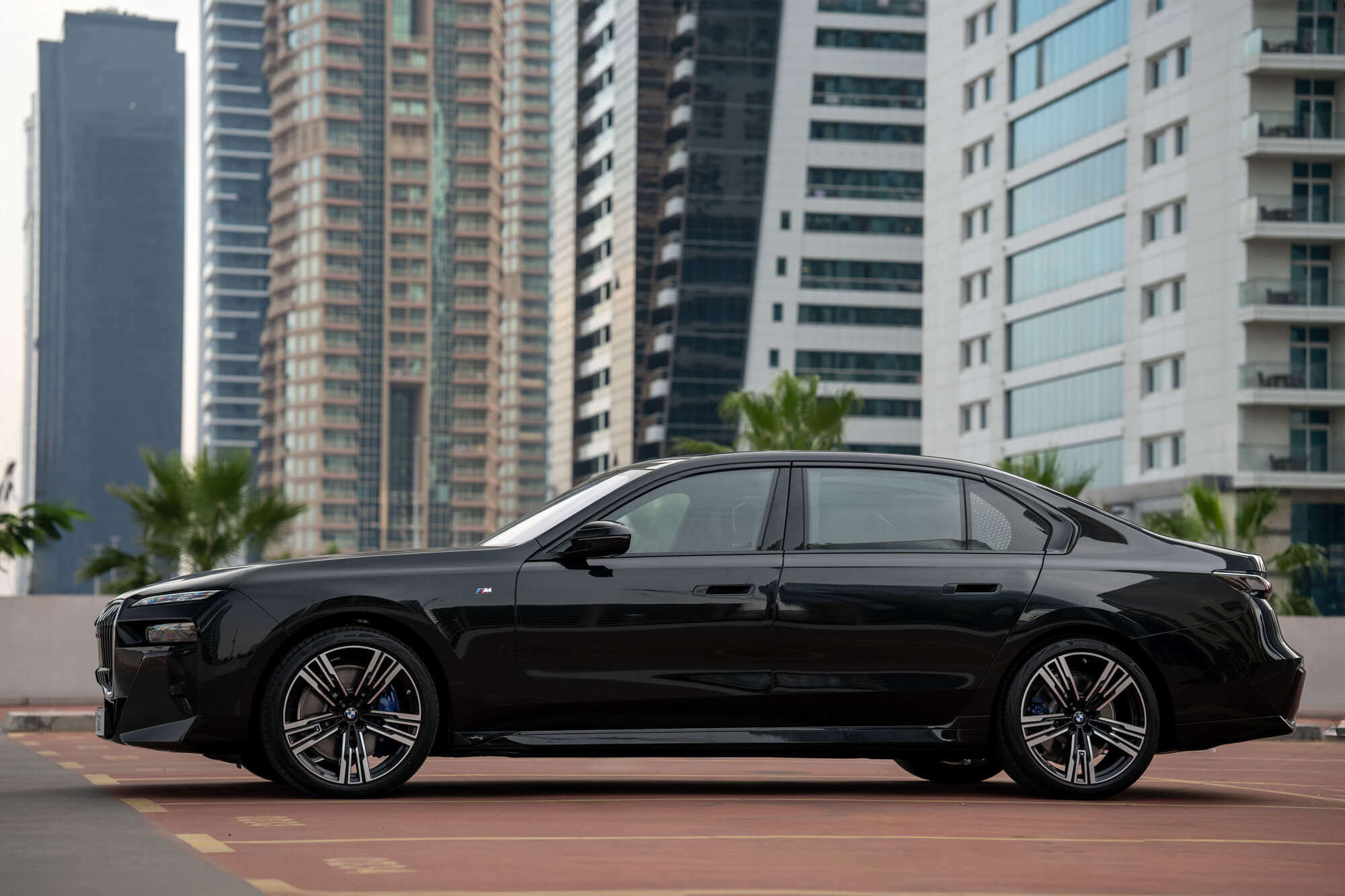 BMW 740 New Gen M Sport Svart