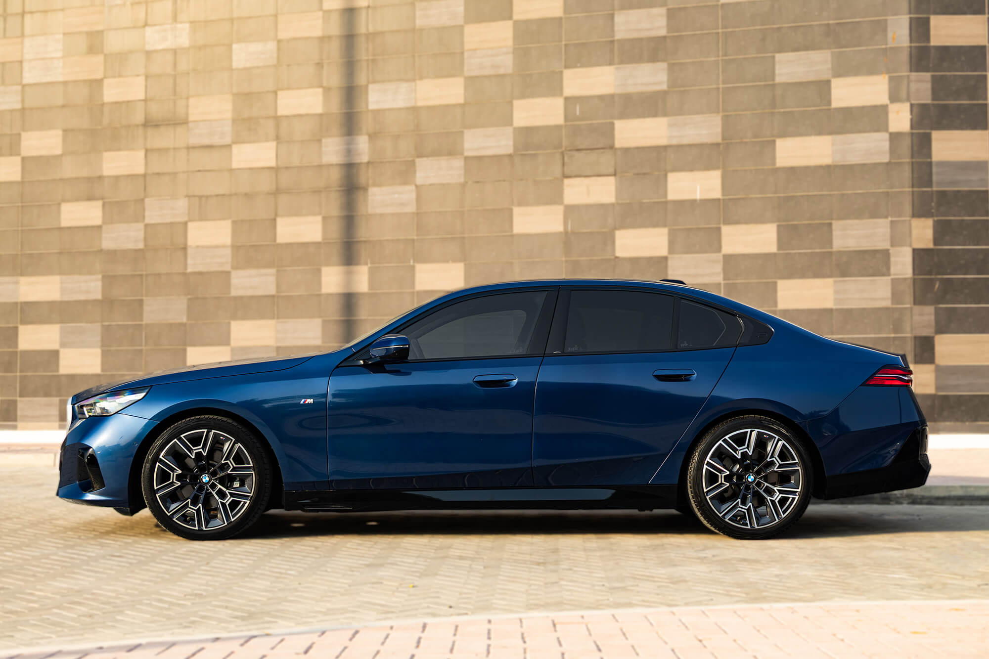 BMW 520 New Gen Blue BMW 520 New Gen Blue