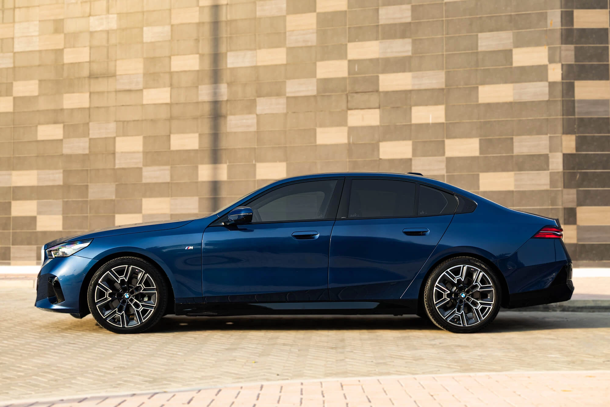 BMW 520 New Gen Blue BMW 520 New Gen Blue