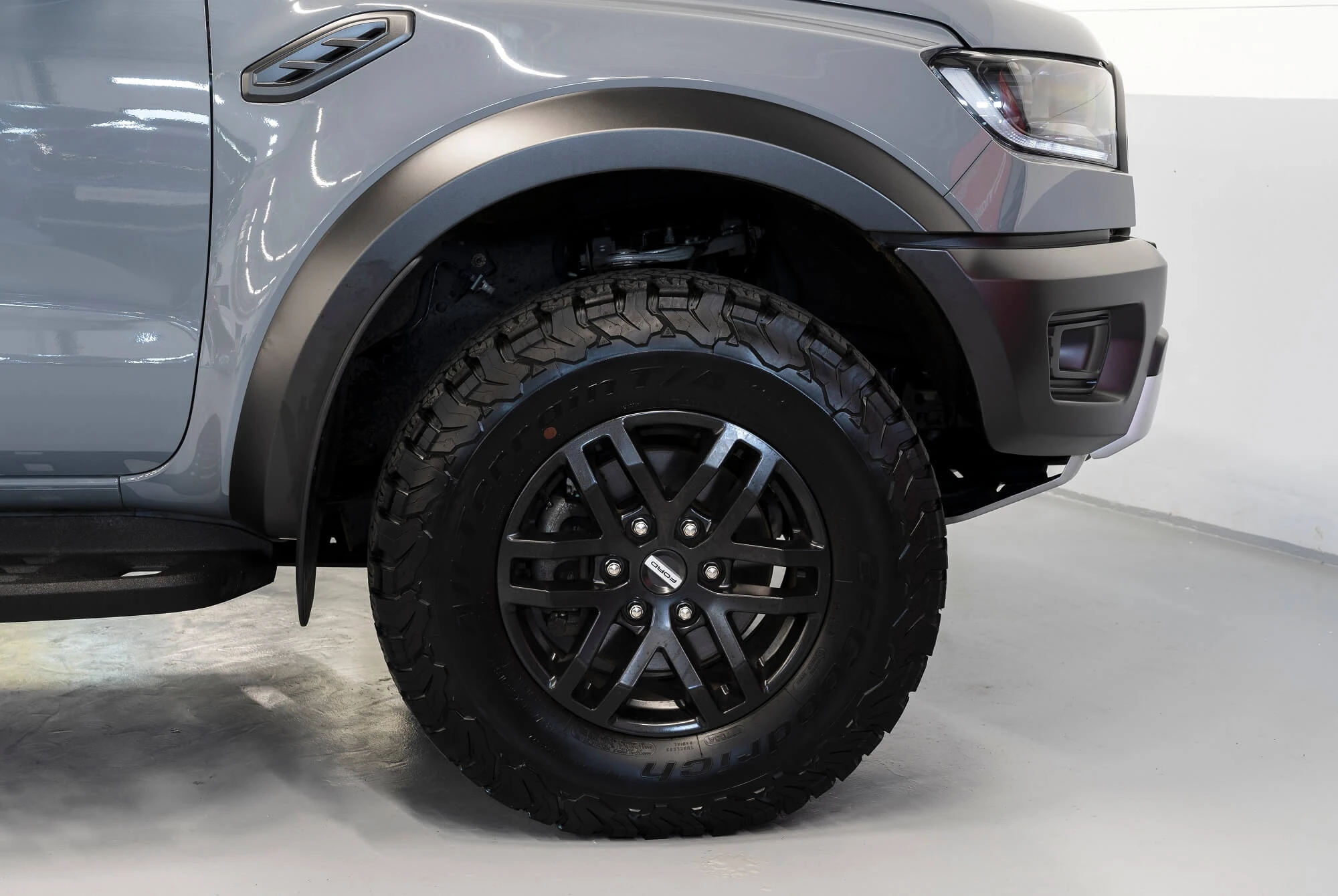 Ford Ranger Raptor Grau