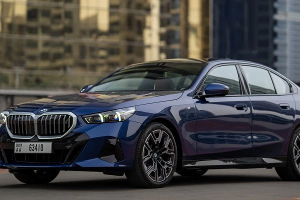 BMW 5 .  BMW 5 .