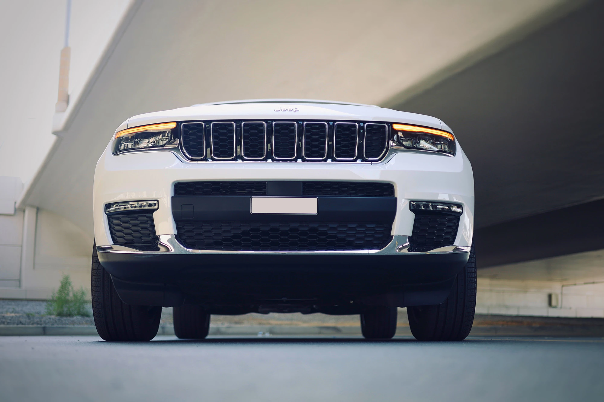Jeep Grand Cherokee White