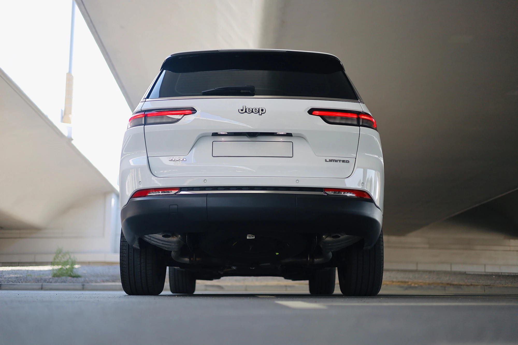 Jeep Grand Cherokee White