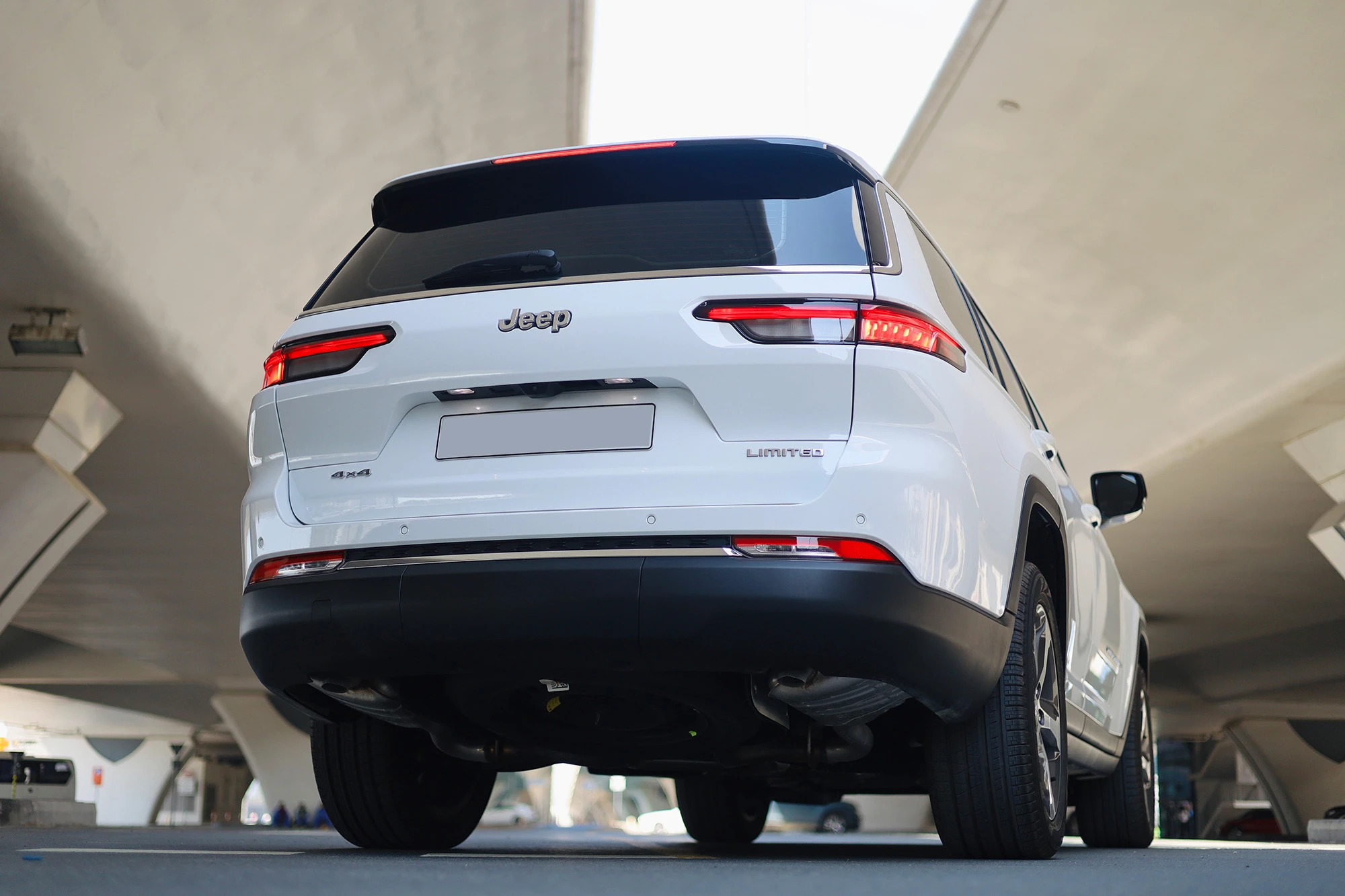 Jeep Grand Cherokee White