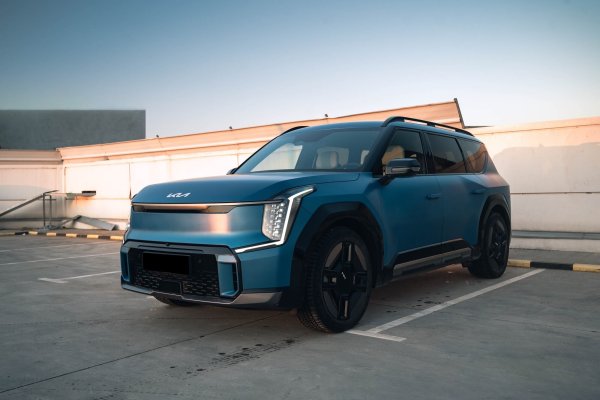 Kia EV9 Blå