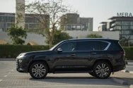 Lexus LX600 Nero