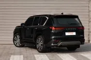 Lexus LX600 Черный