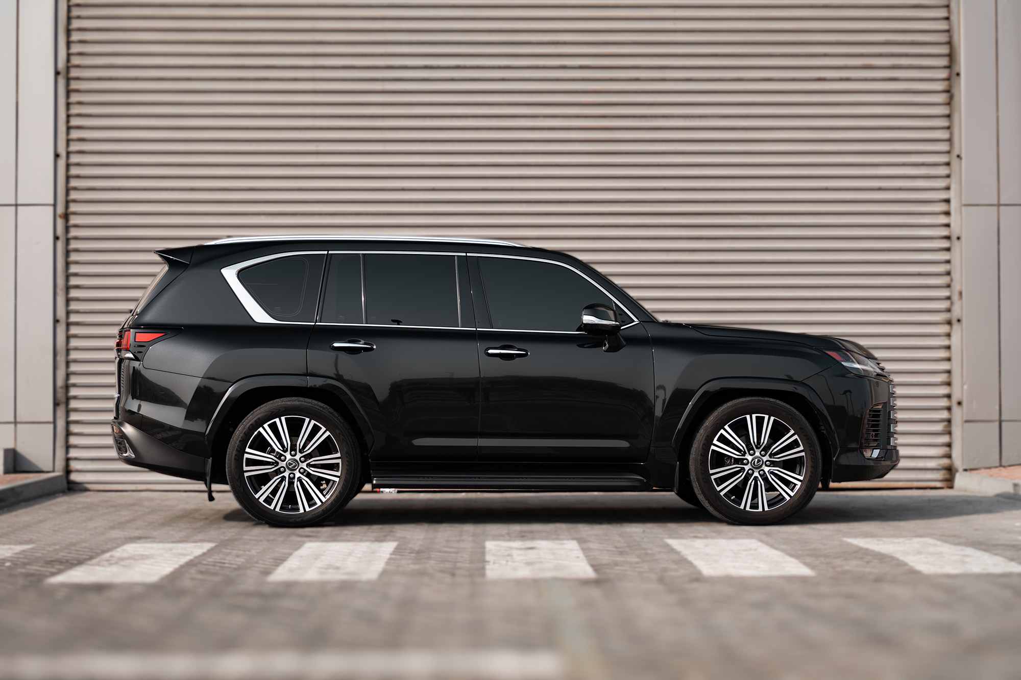 Lexus LX600 Black